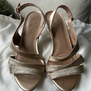 Naturalizer Women's Glittering Gold Sandals